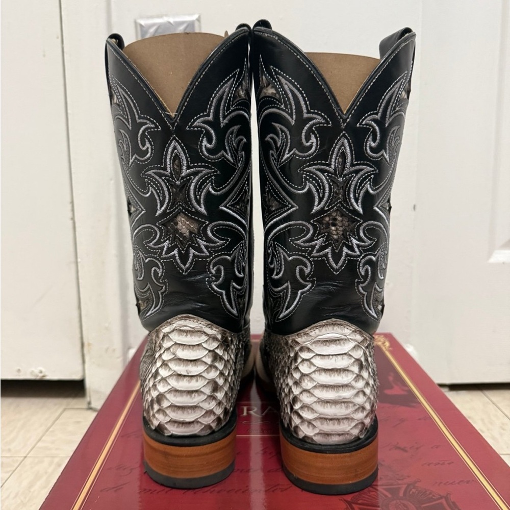 Men's 100% Authentic Python Skin Cowboy Boots - Picture 3 of 6